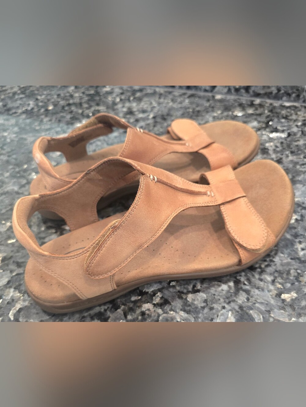 Taos 'The Show' Comfort leather Sandal - Picture 2 of 9